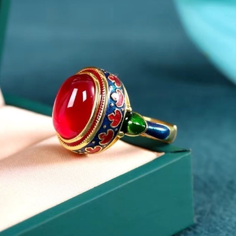 Anthropologie Ethnic Vintage Red Cabochon Enamel Ring
